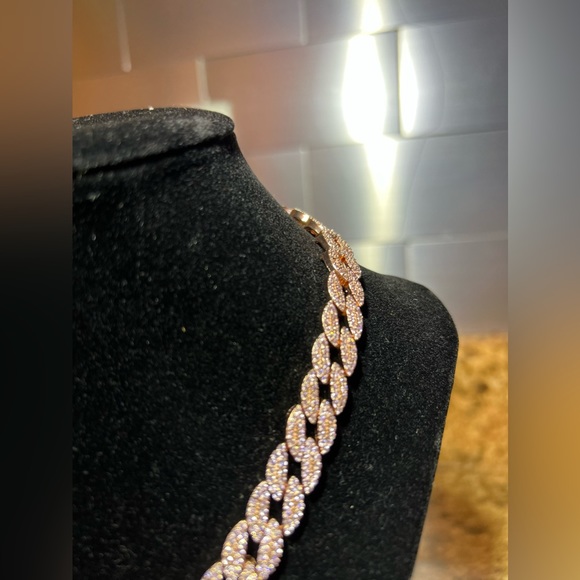 Rose Cuban link choker - Picture 2 of 4